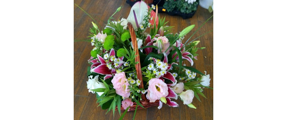 КОШНИЦИ С ЦВЕТЯ