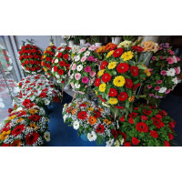 ТРАУРНИ ВЕНЦИ И ЦВЕТЯ | СОФИЯ